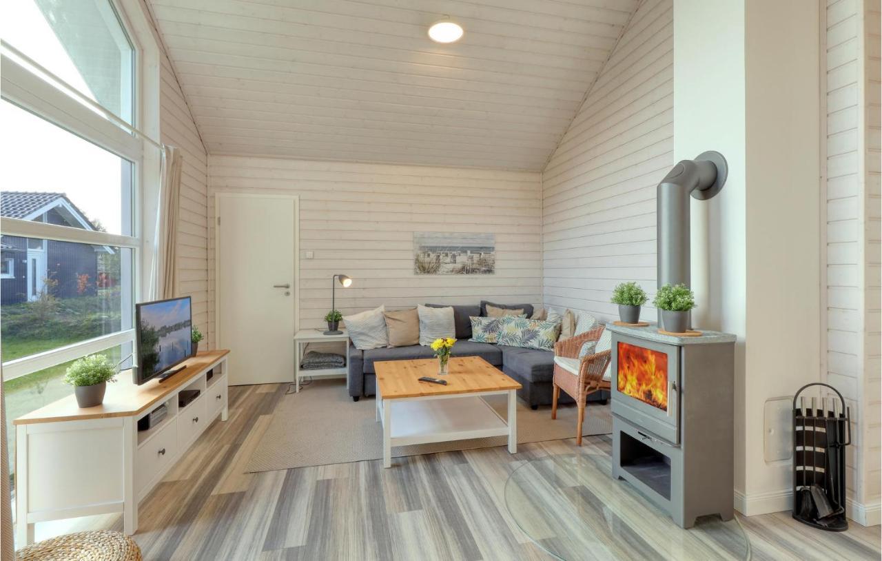 Stunning Home In Krems Ii-Warderbrueck With Wifi Gols Extérieur photo