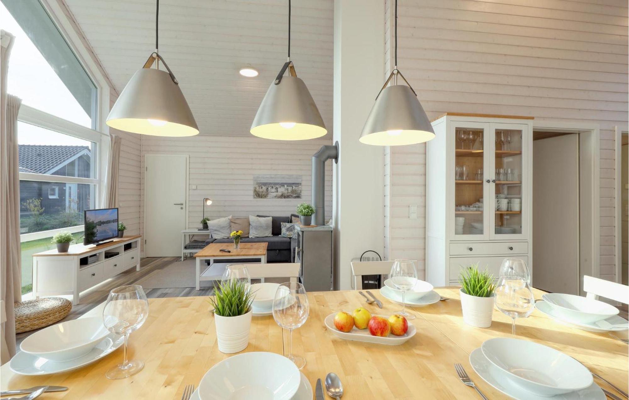 Stunning Home In Krems Ii-Warderbrueck With Wifi Gols Extérieur photo