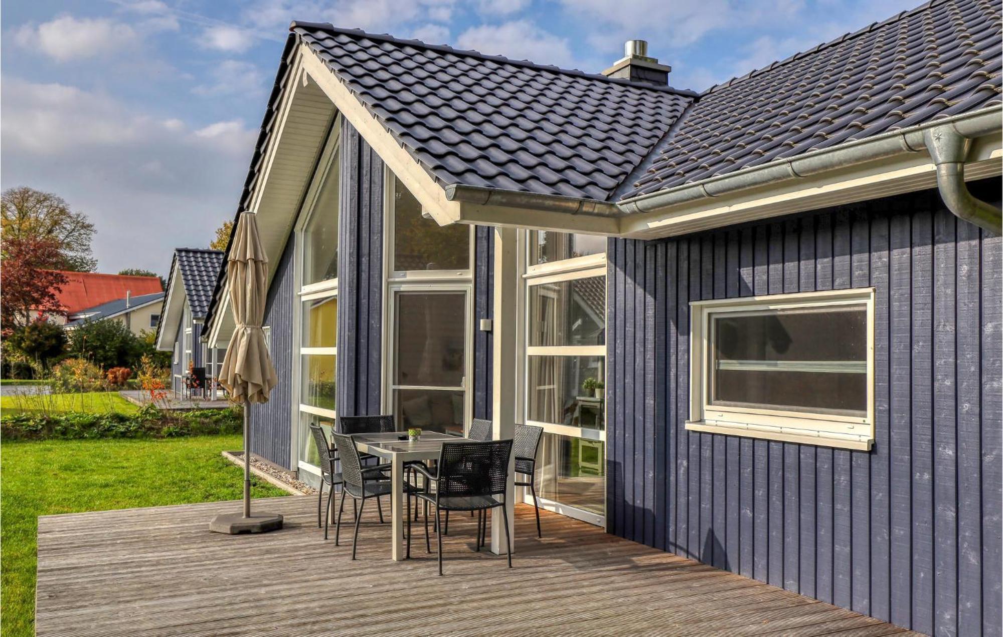 Stunning Home In Krems Ii-Warderbrueck With Wifi Gols Extérieur photo